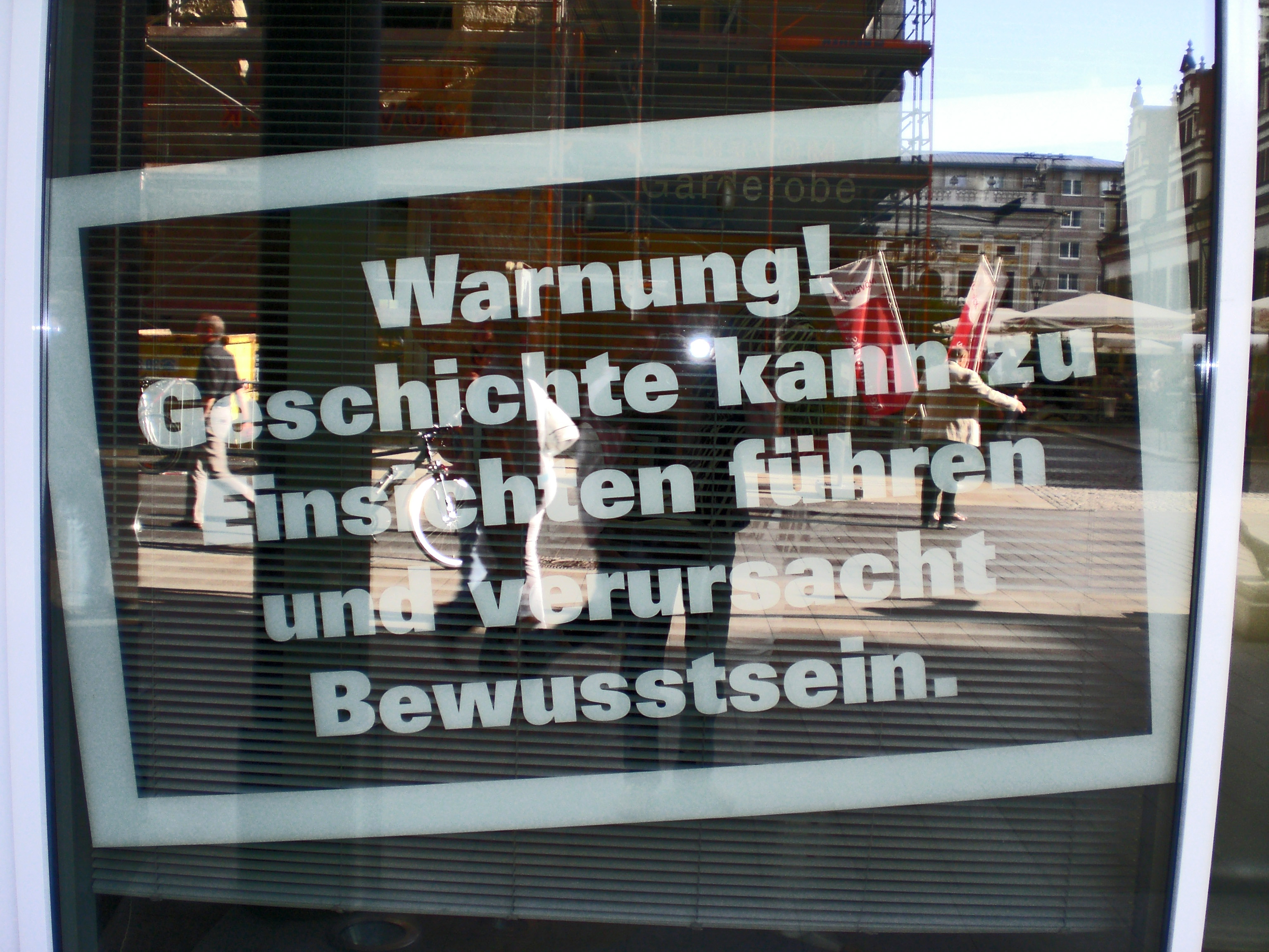 Warnung! Geschichte kann zu Einsichten führen und verursacht Bewusstsein.