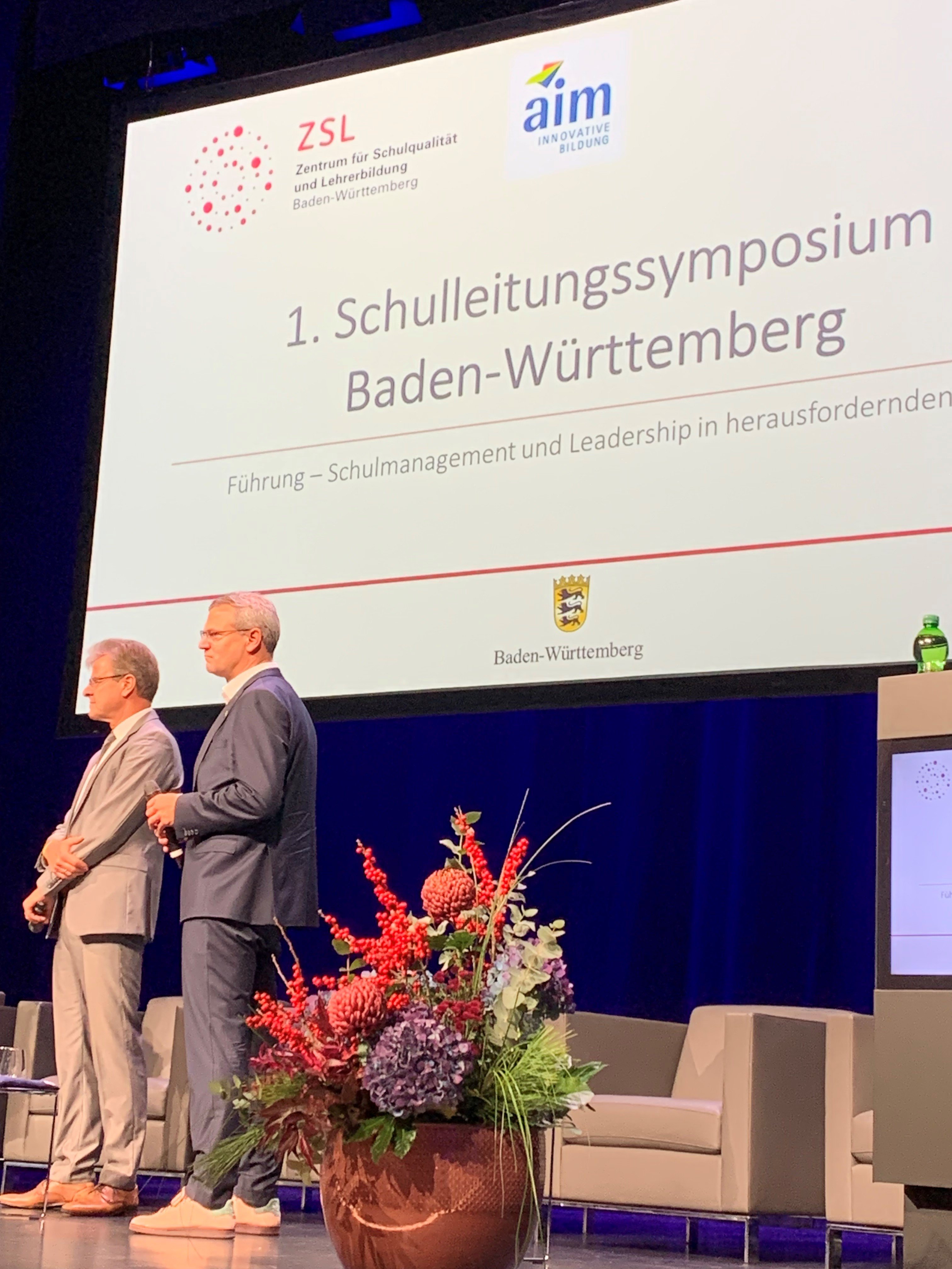 2024: Erstes Schulleitungssymposium in Baden-Württemberg mit John Hattie am 11.11.2024